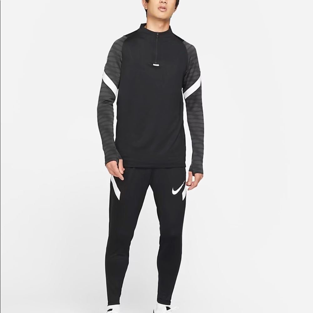 Nike top and bottoms set. Brand New